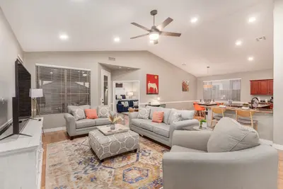 Image de Awesome Chandler Home with Heated Pool! Dog Friendly!