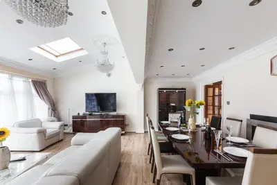 Image de London's Best Spacious Family Home