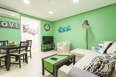 Image de Modern Air-Conditioned Apartment w/ Full Kitchen, Washing Machine, & WiFi