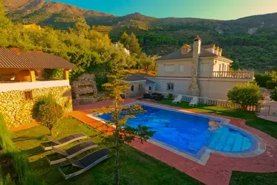 Image de Villa Fuji private pool nature and relaxation.