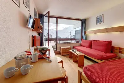 Image de Au pied des commerces, 5ème étage, vue pistes de ski, balcon, télévision, casier à ski, 24m²