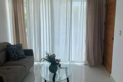 Image de Beautiful Apartment near United States Embassy.