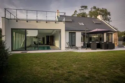 Image de Villa Bihit · Cote De Granit Rose Villa with indoo