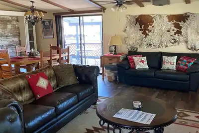 Image de Make Memories in this Comfy Two Bedroom Two Bath Home