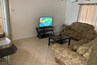 Image de 2x1 Home 10 minutes from Ucf