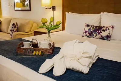 Image de Relax in Paradise! Beachfront, 2 Tropical Pools, Beachfront Spa