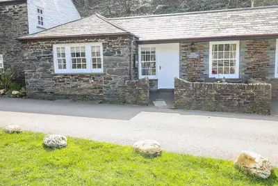 Image de Olde Carpenters Cottage, pet friendly, with a garden in Boscastle