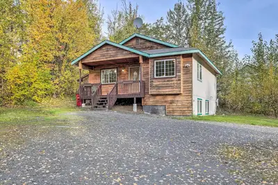 Image de 'The Eagles Nest:' 3 Mi to Downtown Wasilla!