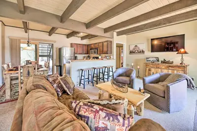 Image de Patio & Fireplace: Country Club Pinetop Condo!