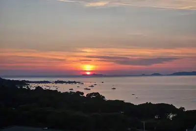 Image de T2 Proche Plage avec Vue Imprenable sur le Golfe Ajaccio