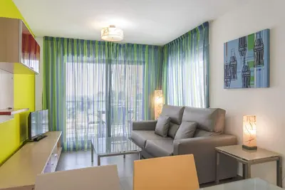 Image de Première ligne / Wifi / Spa / Vues mer / Piscine chauffée / Mascotte