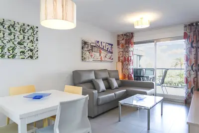 Image de Première ligne / Wifi / Spa / Vues mer / Piscine chauffée / Mascotte