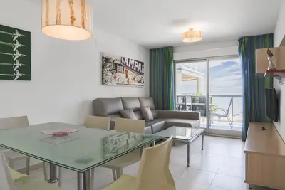 Image de Première ligne / Wifi / Spa / Vues mer / Piscine chauffée / Mascotte
