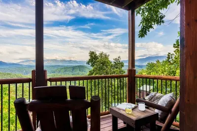 Image de Million Dollar Views | Dog Friendly Escape