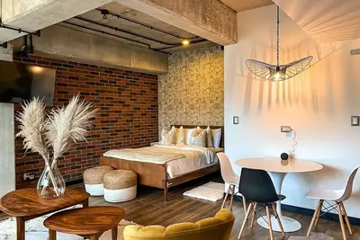 Image de Lindo studio en la cuidad con balcón privado