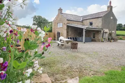 Image de Box Tree Farm House, family friendly, with hot tub in Kirkby Lonsdale