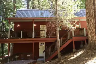 Image de New Listing! ! Buddy's Barn--An Oasis in the Woods