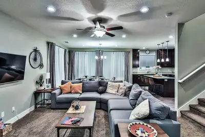 Image de Entrada at Moab 594 and 598 | Townies | Pool/Spa | Garage | Same Day Booking