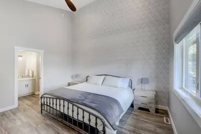 Image de Brand New! Executive Mountain HomeW/Stunning Views