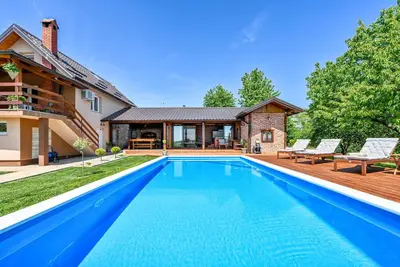 Image de Belle maison à Nova Diklenica avec.