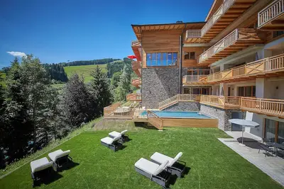 Image de Bel appartement à Saalbach avec sauna