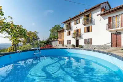 Image de Superbe maison de 2 chambres à Priocca