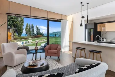 Image de Toka Ridge 1bd Lake View Lux Villa w/ HotTub