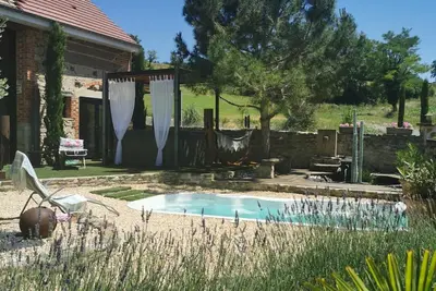Image de Loft cosy avec piscine et spa, Ă 10 min de Vichy, proche golf et nature