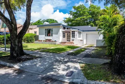 Image de Villa just outside Brickell