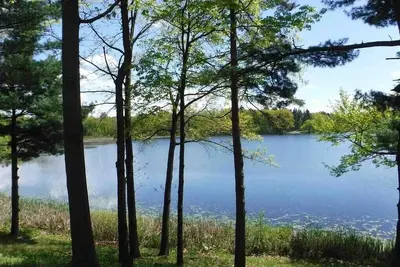 Image de Hudson: Martin Van Buren lake cottage lll (3)