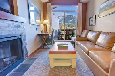 Image de Mountain Views, Hot Tub & Heated Pool:1 Bed 1 Bath