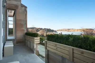 Image de Stunning seaviews from this 11 bedroom mansion in Oban - stay from 2-28 nights.