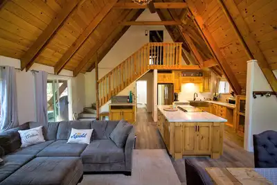 Image de Blue Lake Springs A-Frame Of Mind Cabin in Arnold