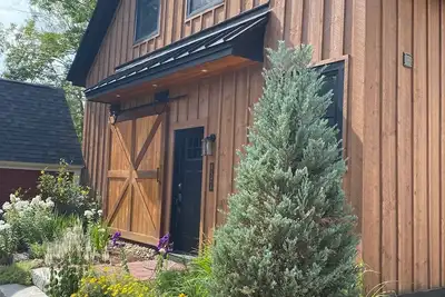 Image de Fabulous New Home & Dock in the Heart of Holderness Village!