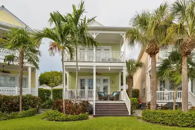 Pristine pool front home w/ocean views Anglers 148