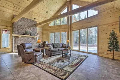 Image de Spacious Hurley Home w/ Game Room Near Lakes