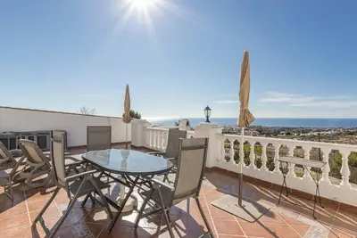 Image de Villa Casa de JuneMor avec piscine, Wi-Fi, climatisation, terrasses et jardin