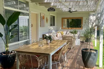 Image de Amazing Views, Pool, Private Charming Beach Cottage