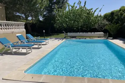 Image de Nouveau! Belle Maison, Proche Avignon, piscine et jacuzzi prives