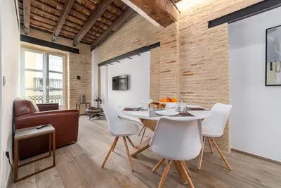 Image de Cathedral Luxury 2br, 2ba, Balconies, A\\C, Wifi