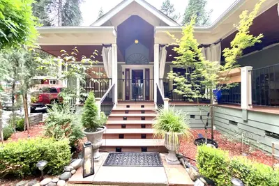 Image de Relax❤️ Mountain Retreat, Fully Xmas Decorated, 45 min to South Lake Tahoe