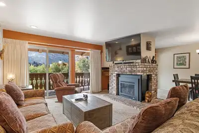 Image de Interlaken 21, three-bedroom updated condo