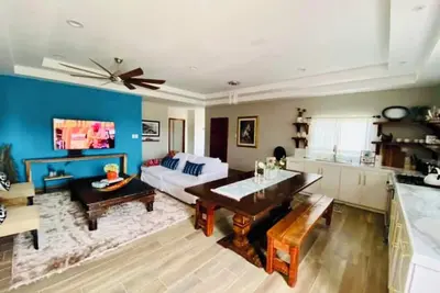 Image de Tranquil and Friendly Village. Fully furnished w/ Ac & onsite manager.