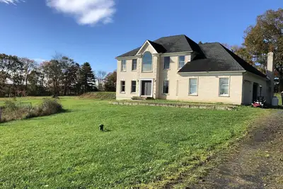 Image de Big And Spacious 5-Bedroom With Outdoor Pool in Kunkletown near Blue Mountain