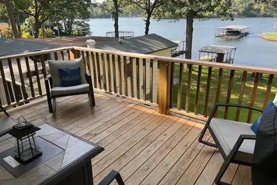 Image de Main Channel Lake Hamilton- private hot tub, firepit, boat dock, no cleaning fee