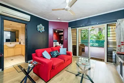 Image de Urban Haven ~ Boutique 1br Apt Near Parap Markets