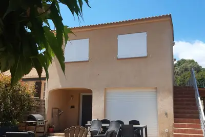 Image de Maison entre mer et montagne