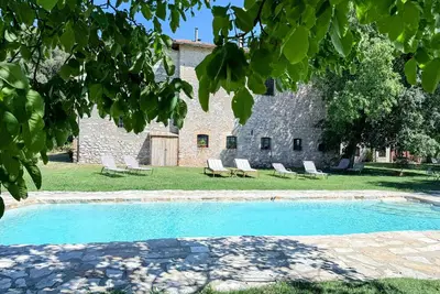 Image de Exclusive Pool-Open All Year/Spoleto Biofarm-Slps 8/Walk To Shops-Bar Etc