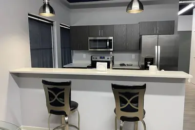 Image de Everyone welcome  travelers welcome