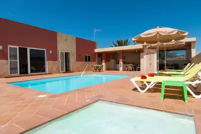 Image de Villa pour 11 personnes piscine - Jacuzzi